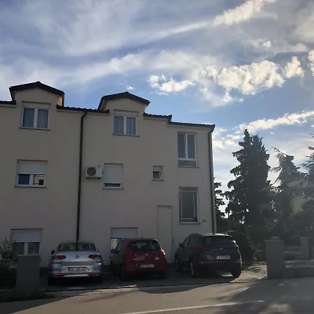 Apartment Kristo *