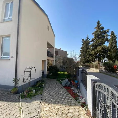 Kristo Apartman *