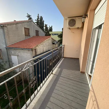 Kristo Appartement